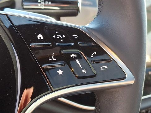 Used 2026 Mercedes-Benz E 350 4MATIC Sedan image 16