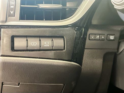 Used 2024 Lexus ES 350 F Sport w/ Accessory Package (Z2) FWD image 10