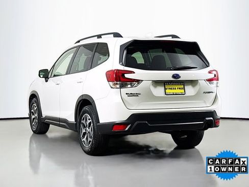 Used 2020 Subaru Forester Premium AWD/4WD image 5