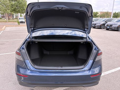 Certified 2026 Honda Accord SE image 37