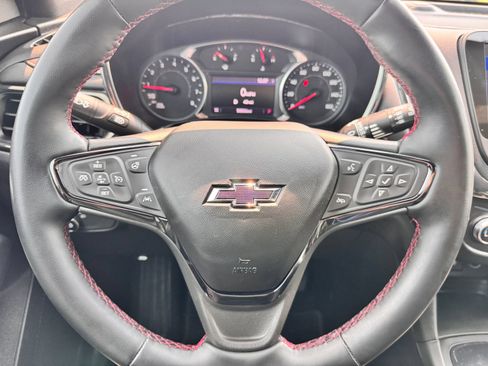 Used 2023 Chevrolet Equinox RS w/ RS Leather Package FWD image 15