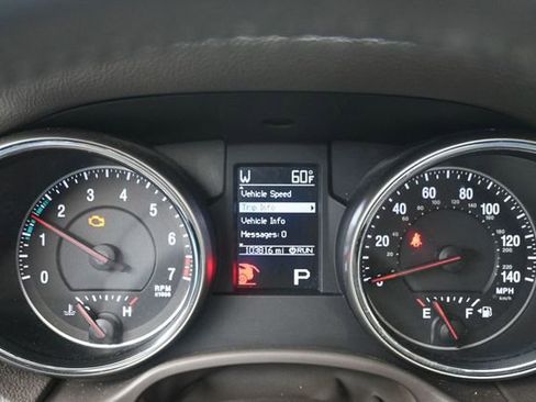 Used 2012 Jeep Grand Cherokee Laredo RWD image 9