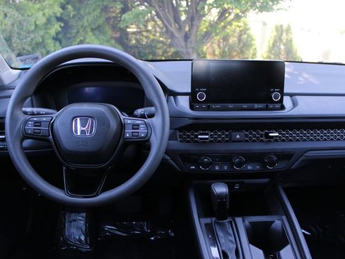 Certified 2024 Honda Accord EX image 15