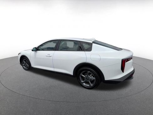 Used 2025 Kia K4 FWD image 10