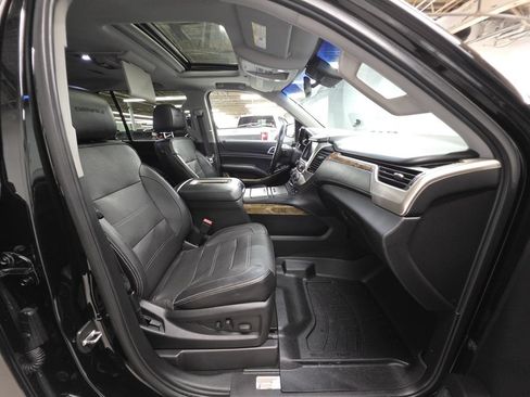 Used 2016 GMC Yukon XL Denali w/ Open Road Package AWD/4WD image 27