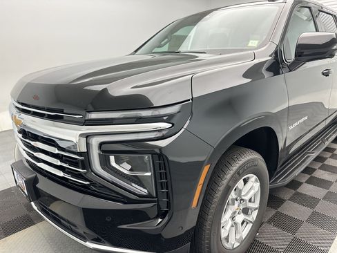 New 2026 Chevrolet Suburban LT w/ Comfort Package AWD/4WD image 27