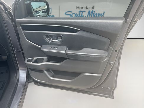 Certified 2023 Honda Pilot Touring image 34