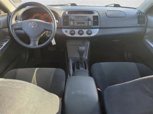Used 2005 Toyota Camry SE image 19