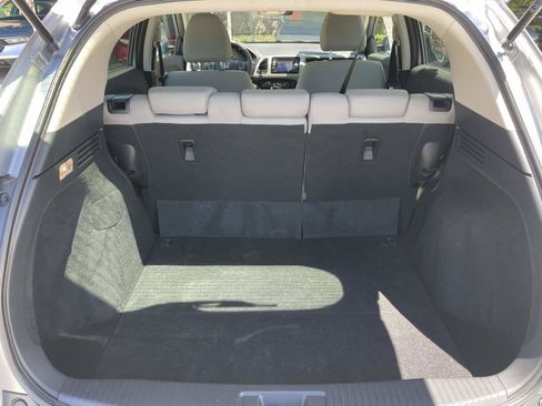 Used 2019 Honda HR-V LX image 17