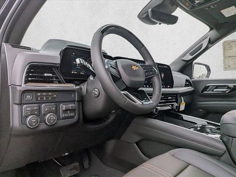 New 2026 Chevrolet Suburban High Country image 9