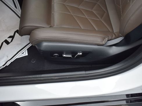 Used 2024 BMW i5 M60 image 14