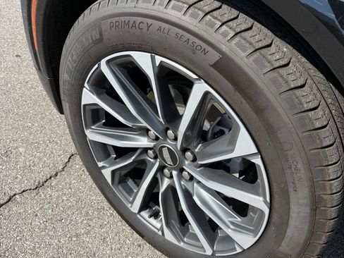 Used 2024 Cadillac Lyriq Sport AWD/4WD image 7