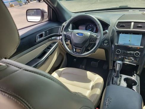 Used 2019 Ford Explorer XLT w/ Equipment Group 202A FWD image 15