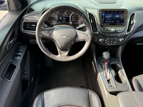 Used 2022 Chevrolet Equinox RS w/ RS Leather Package image 9