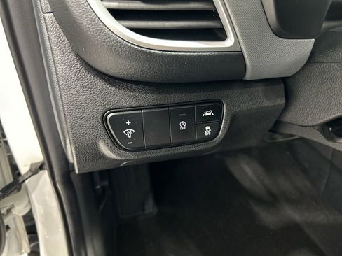 Used 2023 Kia Seltos LX image 13