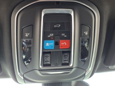 New 2026 Jeep Grand Cherokee Altitude AWD/4WD image 14