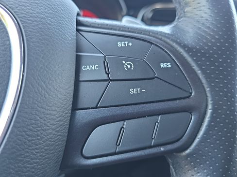 Used 2023 Dodge Durango GT image 34