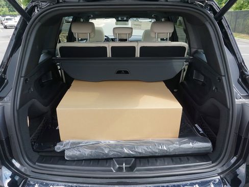 New 2025 Mercedes-Benz GLB 250 4MATIC image 18