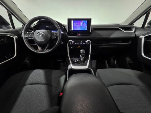 Used 2025 Toyota RAV4 XLE image 14