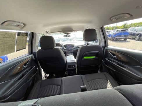 Used 2021 GMC Terrain SLE w/ Driver Convenience Package FWD image 22