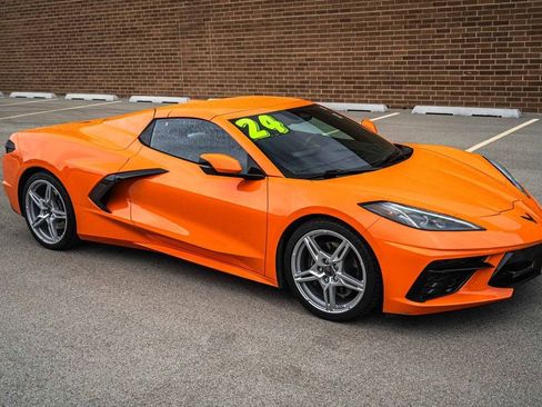 Used 2024 Chevrolet Corvette Stingray Preferred Conv w/ 2LT RWD image 31