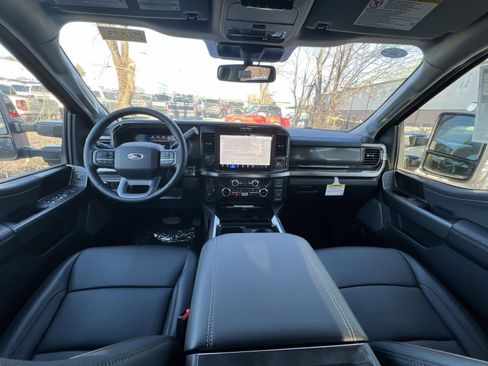 New 2025 Ford F350 Lariat w/ Lariat Ultimate Package image 23