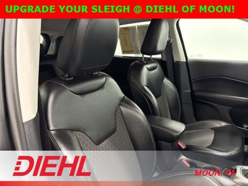 Certified 2019 Jeep Compass Latitude image 13