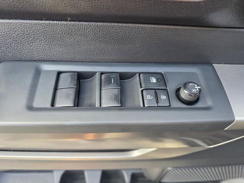 Used 2022 Toyota Tundra SR5 RWD image 13