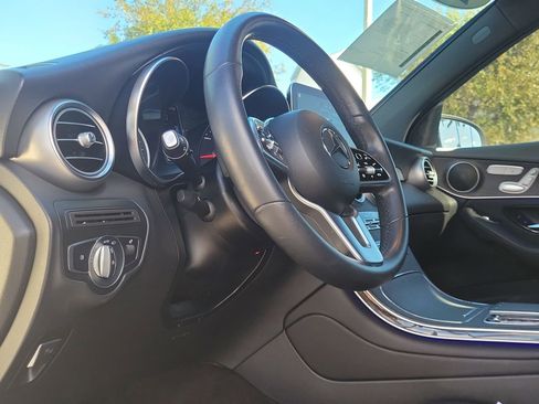 Certified 2022 Mercedes-Benz GLC 300 GLC 300 image 22