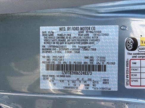 Used 2006 Ford Mustang GT RWD image 15
