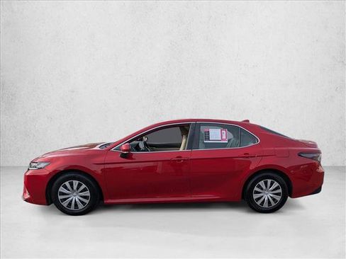 Used 2023 Toyota Camry LE image 9