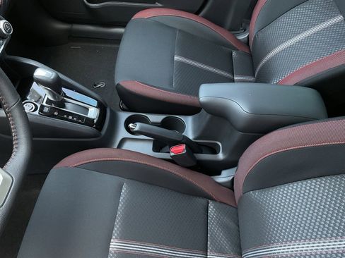 New 2025 Nissan Versa SR w/ Trunk Package image 31