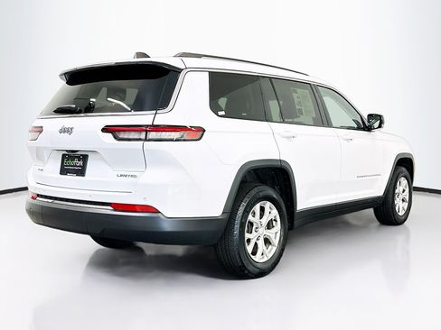 Used 2023 Jeep Grand Cherokee L Limited AWD/4WD image 9