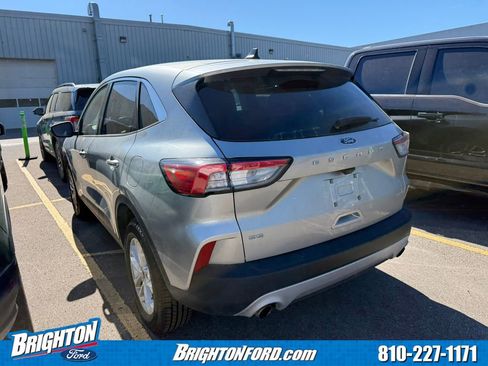 Certified 2022 Ford Escape SE w/ Convenience Package AWD/4WD image 6