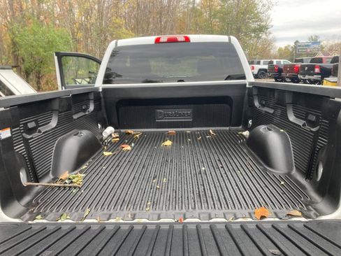 Used 2018 Chevrolet Silverado 1500 LT w/ All Star Edition image 27