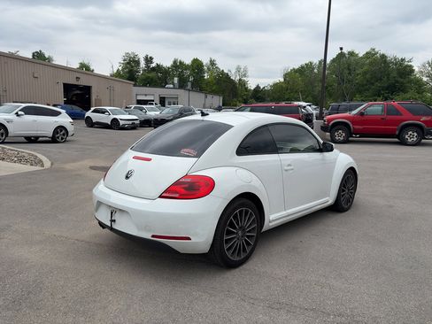 Used 2014 Volkswagen Beetle 1.8T FWD image 3