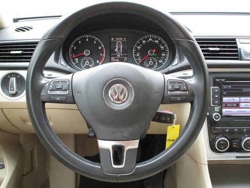 Used 2012 Volkswagen Passat 2.5 SE image 15
