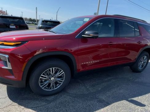 New 2026 Chevrolet Traverse LT w/ Driver Confidence Package AWD/4WD image 6