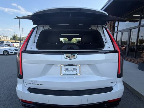 Used 2022 Cadillac Escalade Sport Platinum AWD/4WD image 30
