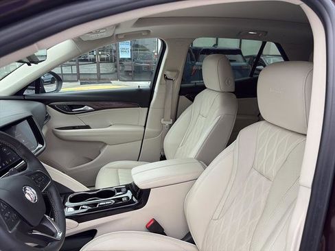 Used 2022 Buick Envision Avenir w/ Technology Package II image 14