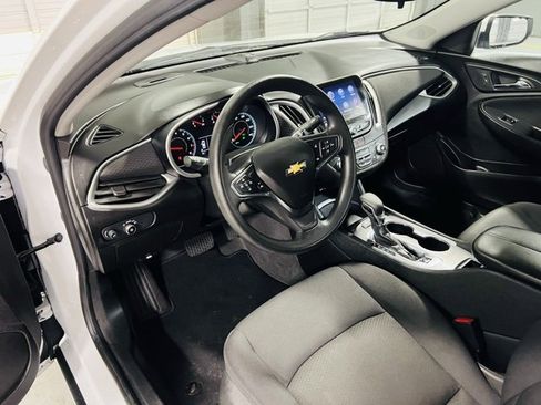 Used 2024 Chevrolet Malibu LT image 20