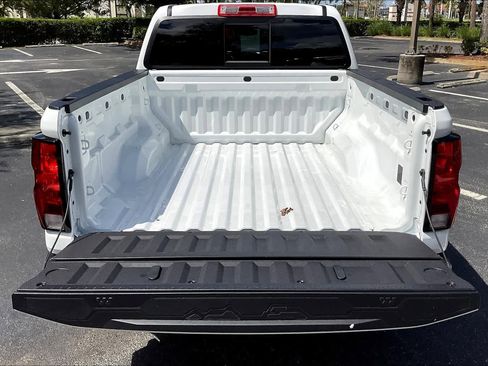 Used 2024 Chevrolet Colorado LT w/ LT Convenience Package image 31