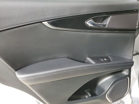 Used 2023 Lincoln Nautilus FWD image 10
