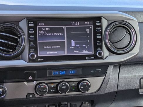 Certified 2022 Toyota Tacoma TRD Off-Road image 19