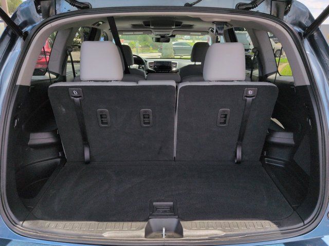 Used 2022 Honda Pilot Touring image 13