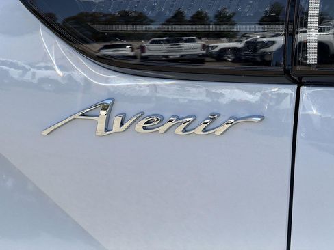 Used 2026 Buick Envision Avenir AWD/4WD image 32