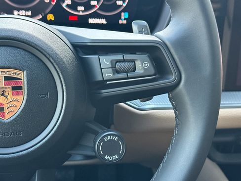 New 2026 Porsche Cayenne image 29