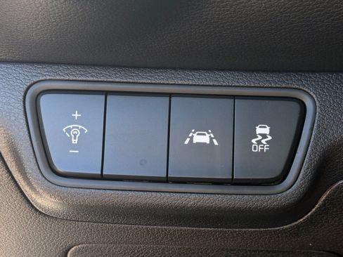 Certified 2021 Kia Forte LXS FWD image 23