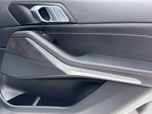 Used 2022 BMW X5 sDrive40i w/ Premium Package image 55