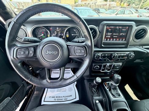 Used 2023 Jeep Wrangler Unlimited w/ Cold Weather Group AWD/4WD image 42